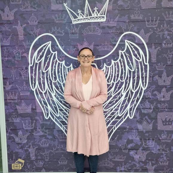 Meet your Posher, Lee-anne - Picture 1 of 1